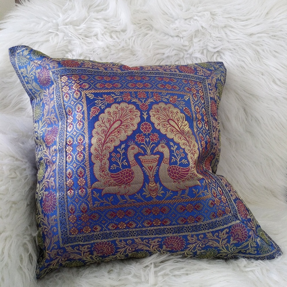 Pair of Pillow Covers HOST PICK!!! ❤